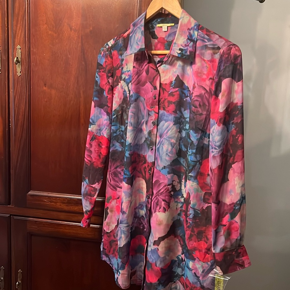 Gianni Bini floral blouse